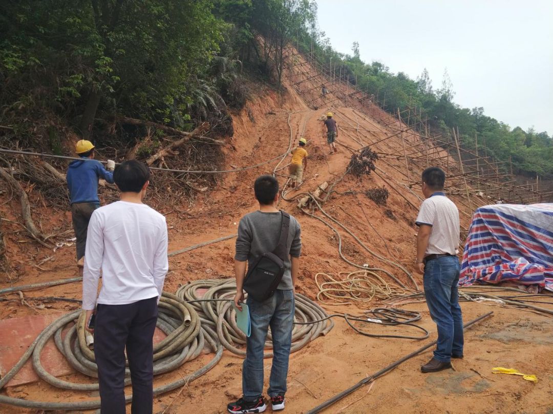 ��Ŀ�߷�ϵ�У��壩�� ���µ������Ѽ�����Ŀ�߷� �����ѹ��������Գ������AG��˾���ֲ����徲����