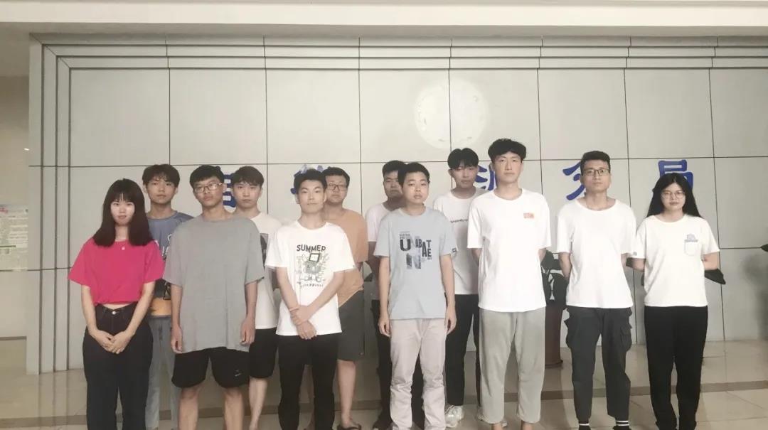 ����������ֳɵ�����ح��ţ�շ���һ����Ŀ��ʵ